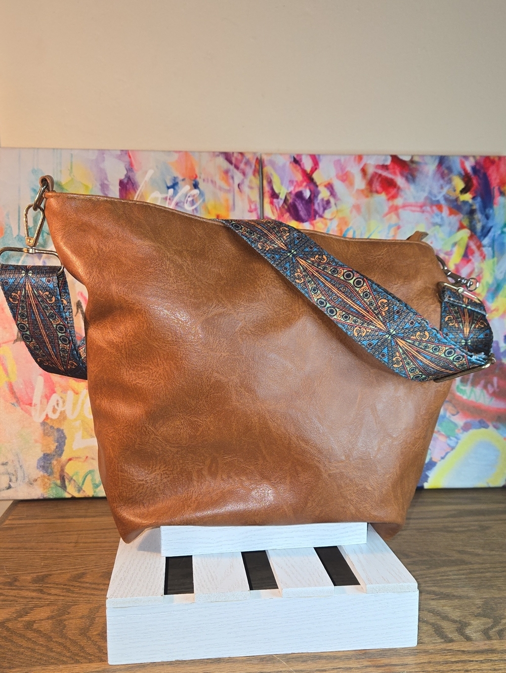Stylish Brown Faux-Leather Crossbody Bag with Patterned Strap